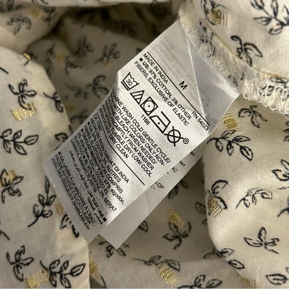 ❤️Old navy Floral Cream Women's Top M - Picture 6 of 10
